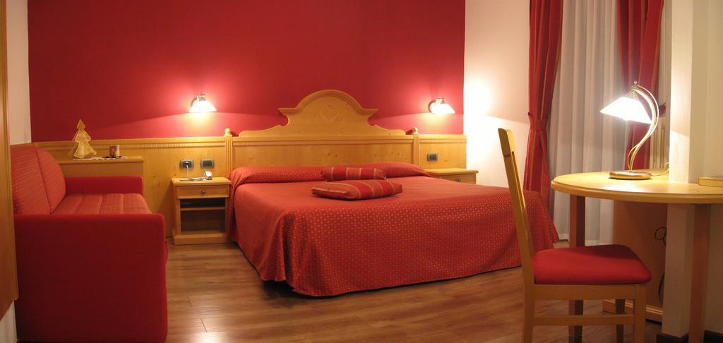 Albergo Conca Verde Fiera Di Primiero Esterno foto