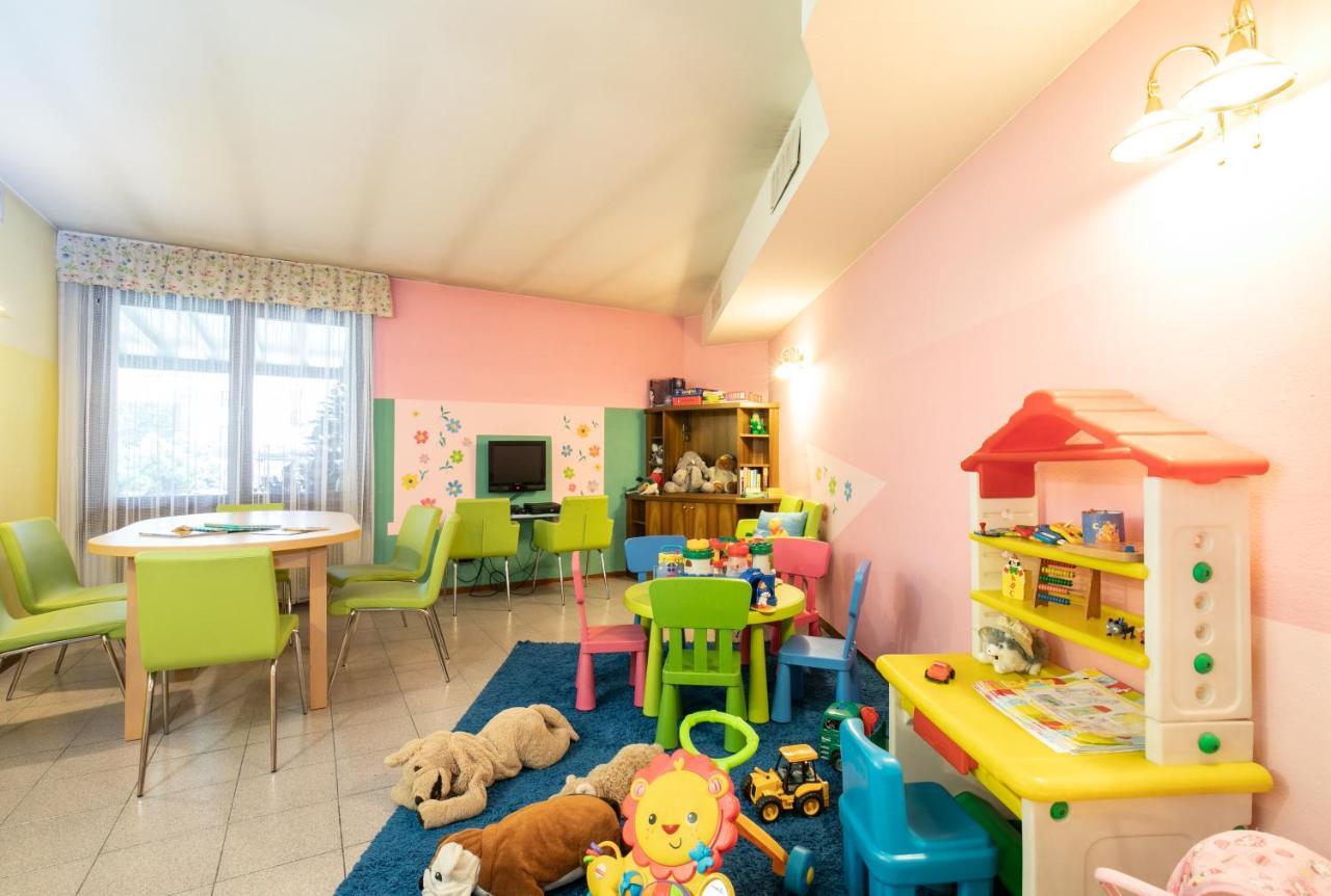 Albergo Conca Verde Fiera Di Primiero Esterno foto