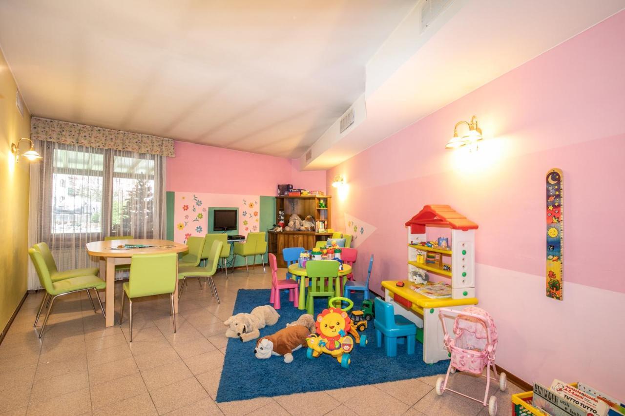 Albergo Conca Verde Fiera Di Primiero Esterno foto